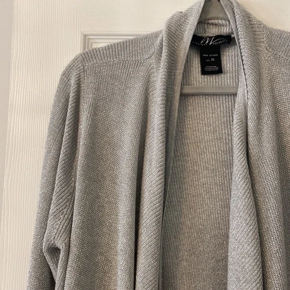 Midnight Velvet Cardigan size XL excellent condition length 37” color silver - Picture 4 of 12
